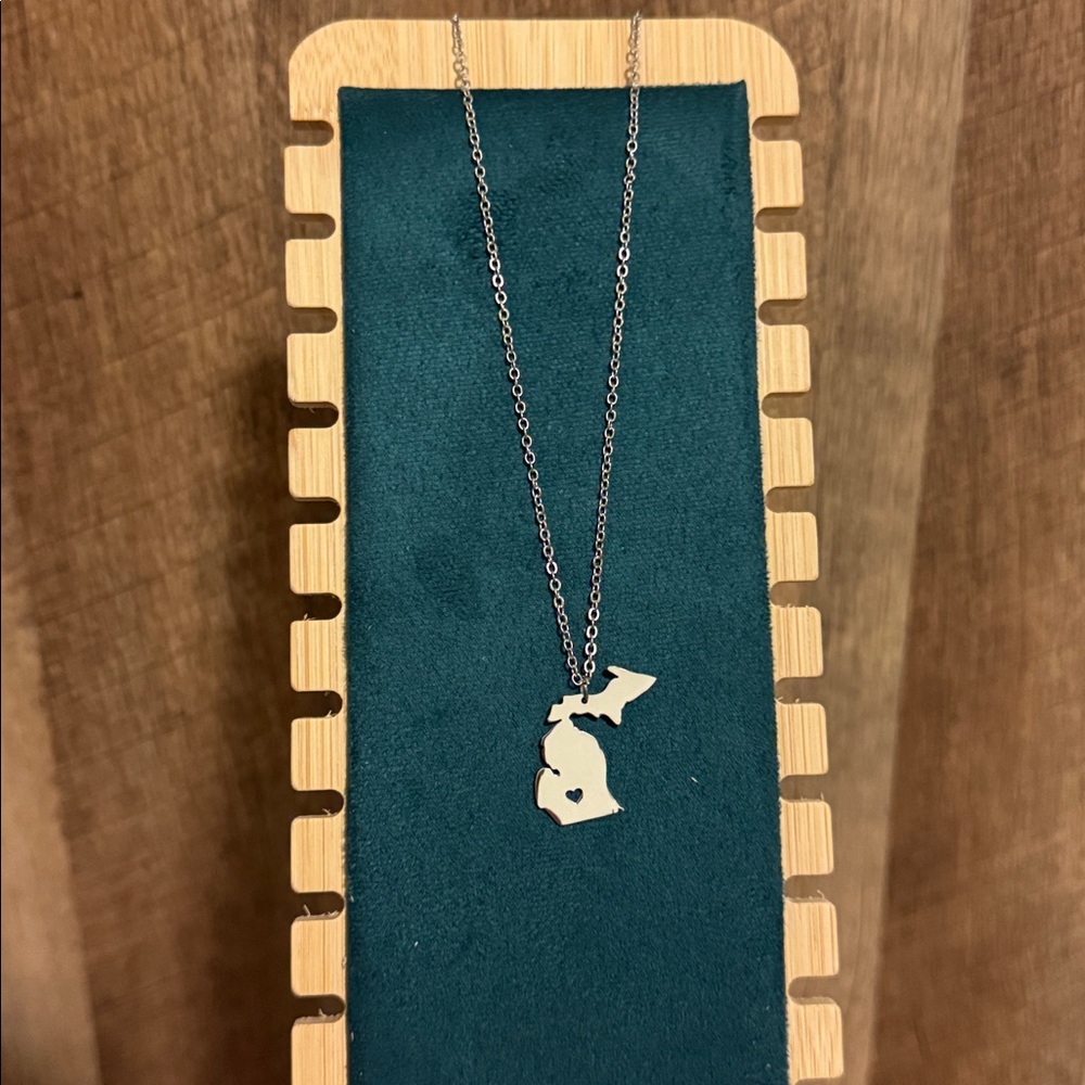 NWT - Michigan Silver Pendant Necklace